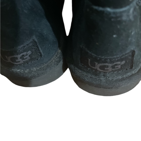Girls black suede tall Ugg boots sweater top sz 1 winter boots fur lined winter - Picture 7 of 7